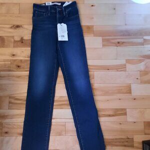High rise straight Levi's jeans